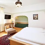 Hotel Hirsch