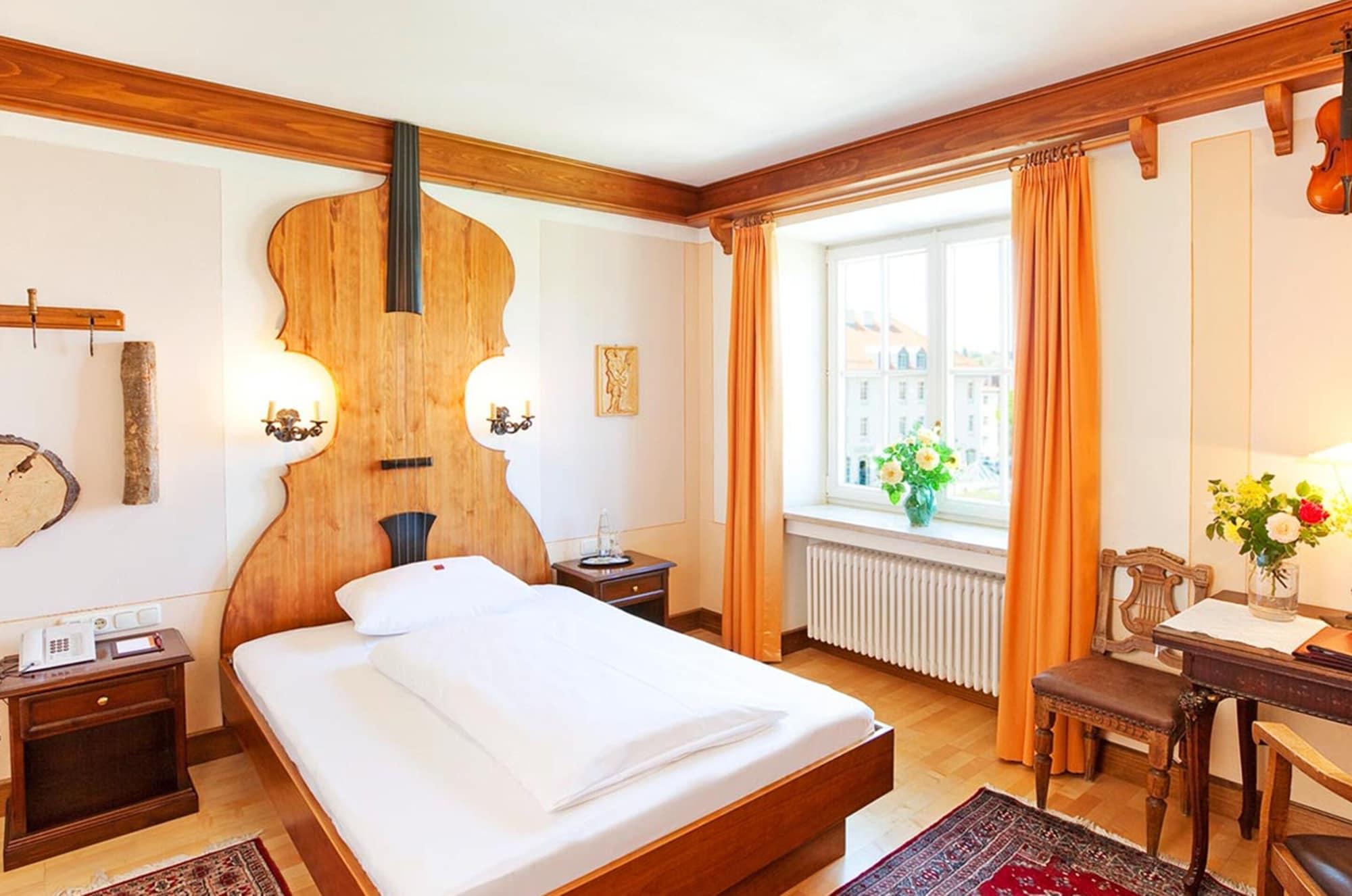 Hirsch Hotel 4*