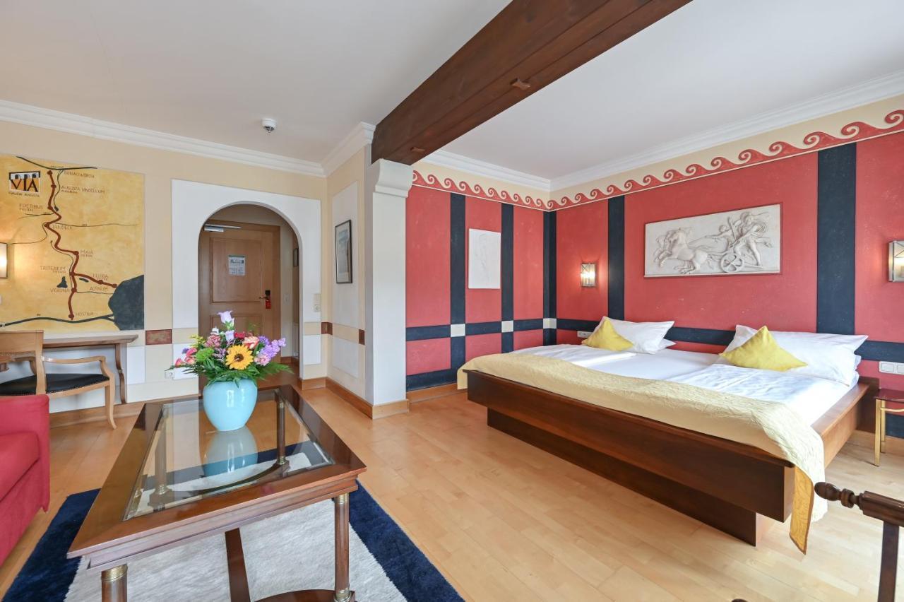 Hirsch Hotel 4*