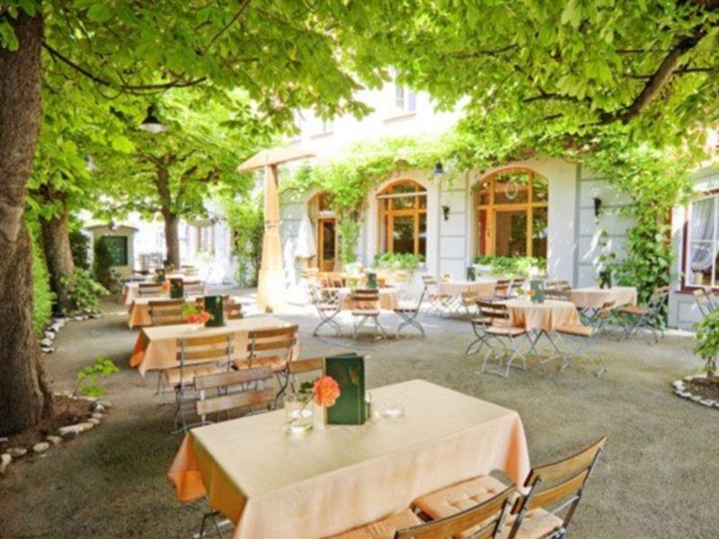Hotel Hirsch 4*
