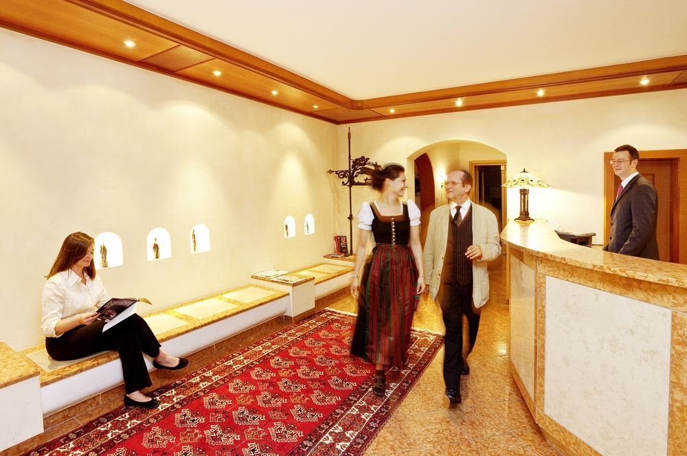 Hirsch Hotel
